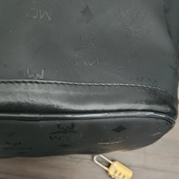 MCM Black Shoulder Bag with Drawstring Closure, Vintage Pre-owned - Picture 15 of 17